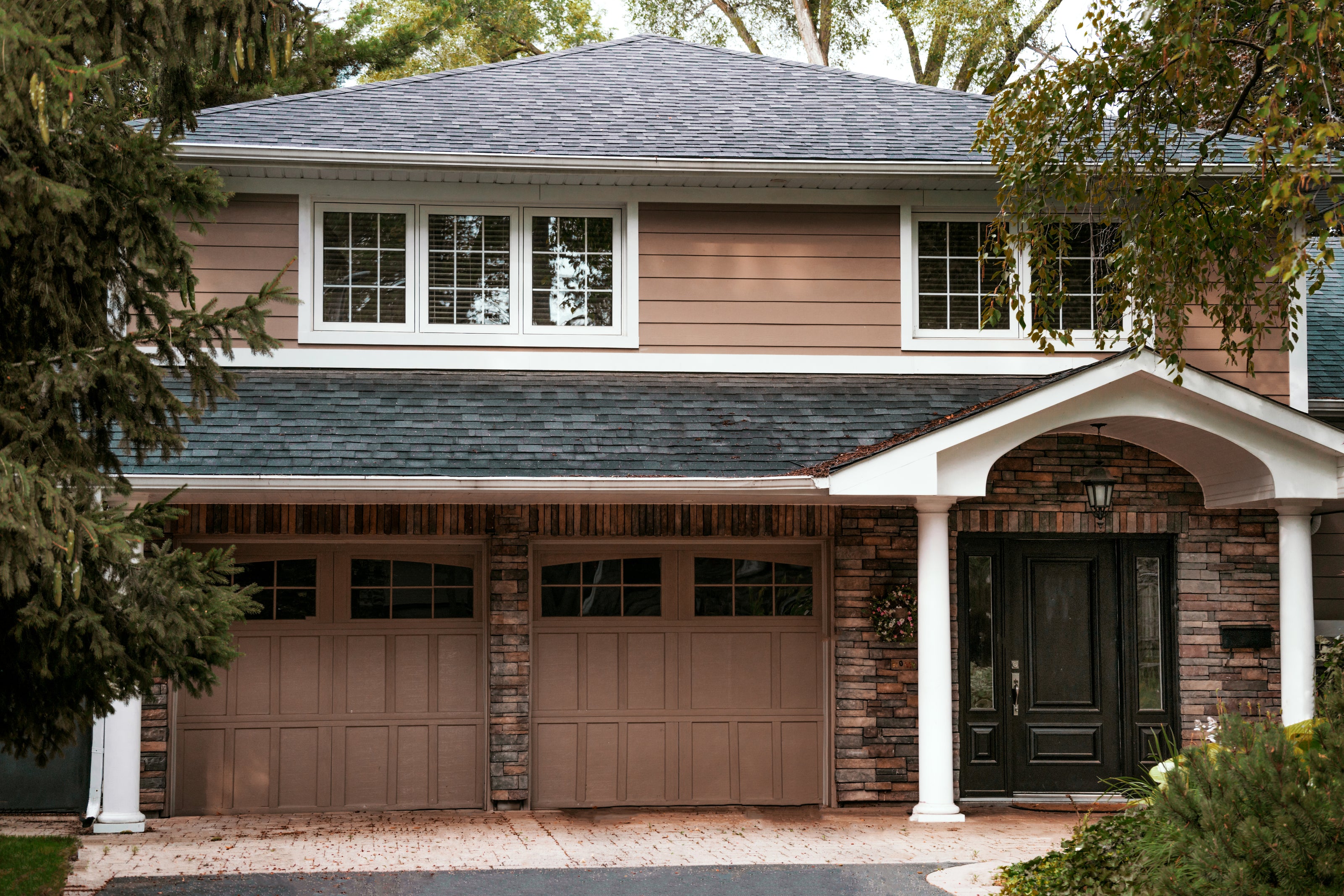 House with two garage doors